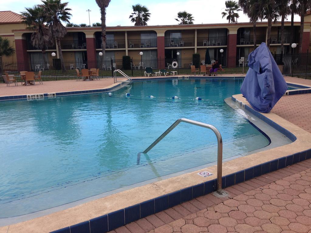 מלון Ramada By Wyndham Davenport Orlando South מראה חיצוני תמונה