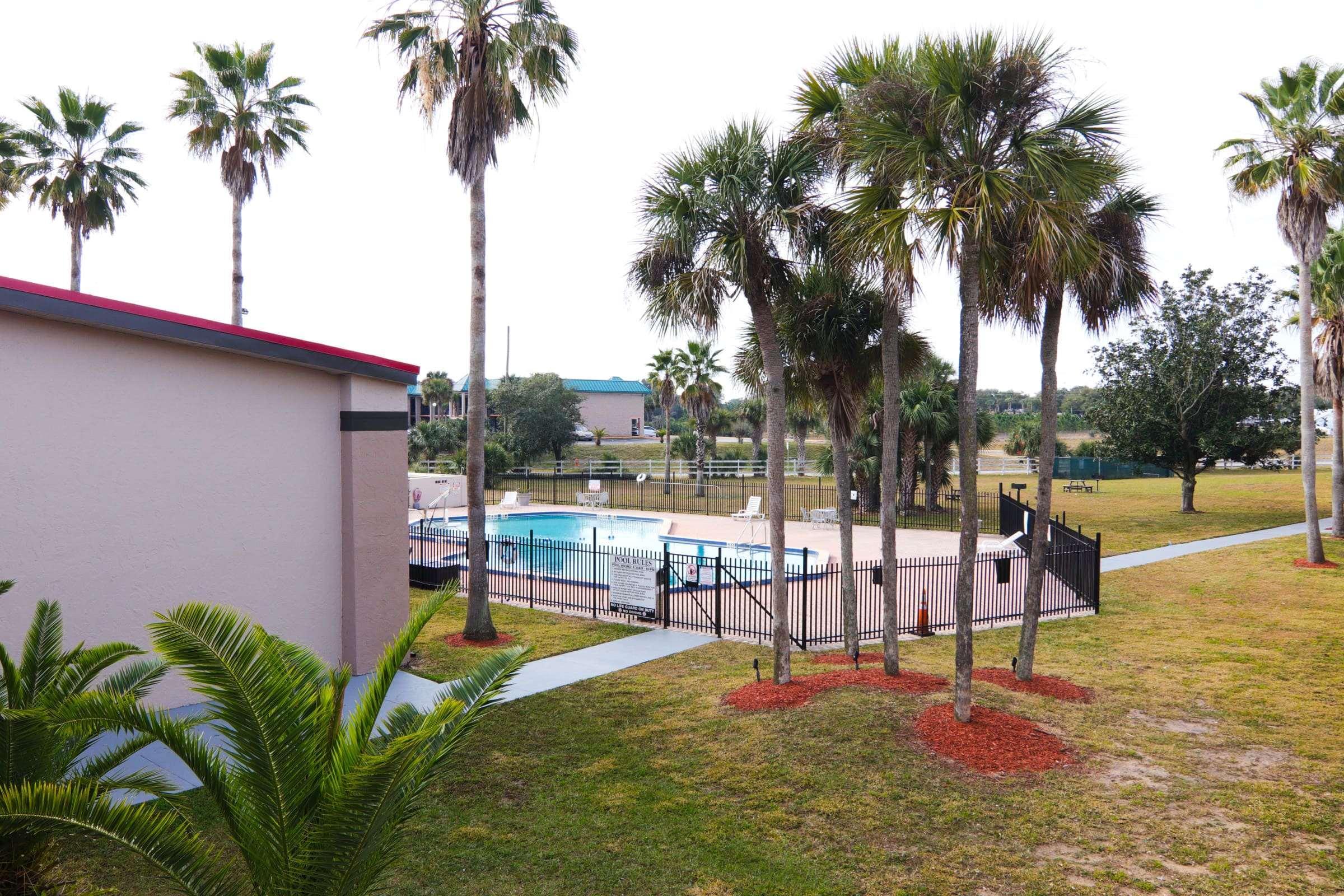 מלון Ramada By Wyndham Davenport Orlando South מראה חיצוני תמונה